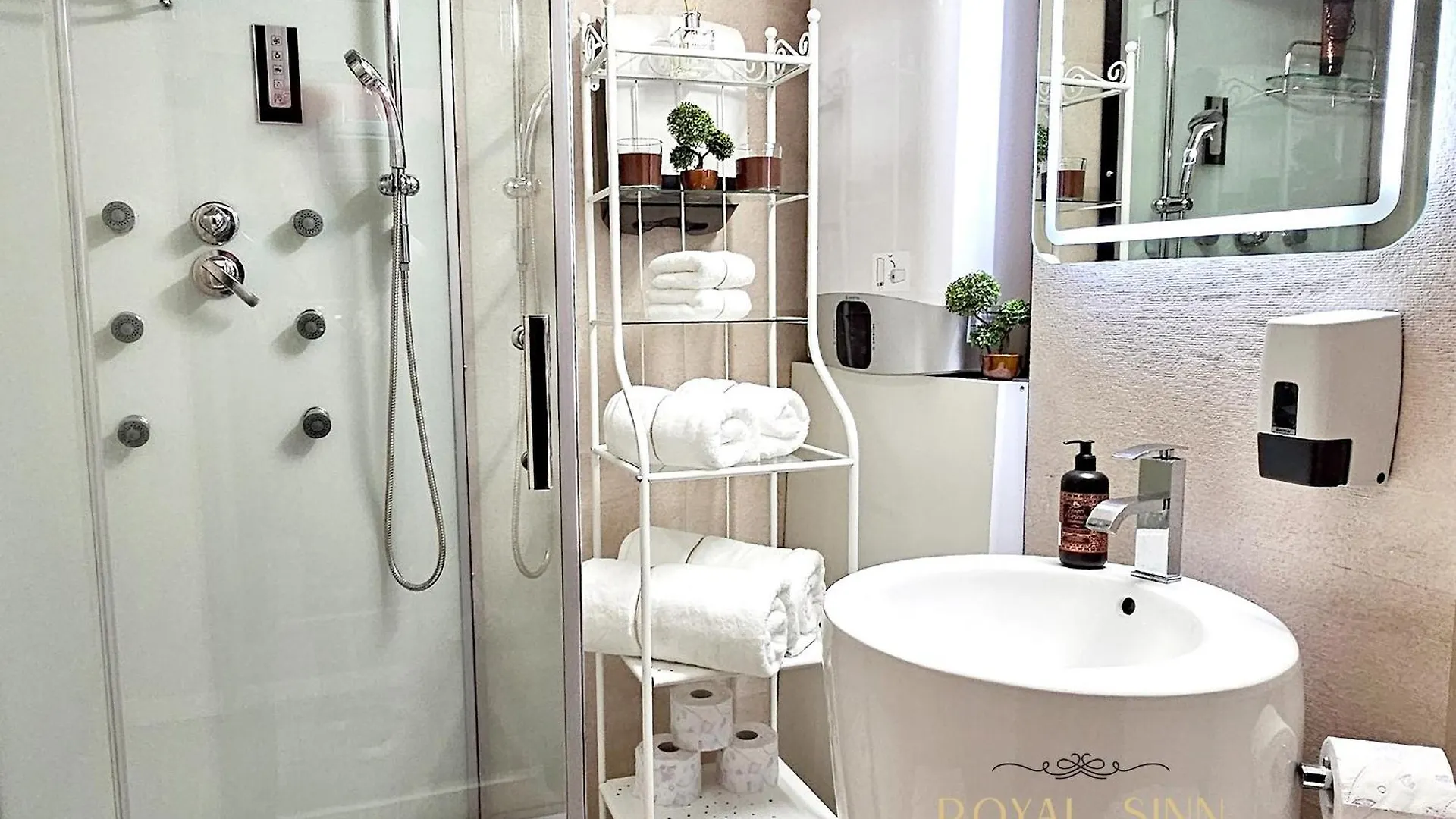 Apartment Royal Sinn Signature Suite Bucharest